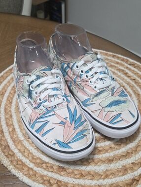 Vans Authentic " Tropical Leaves True White" Sneakers, Size 9W/7.5M